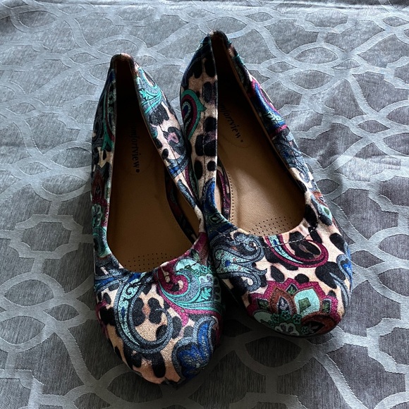 Comfortview Multicolor Patterned Flats - Picture 1 of 11
